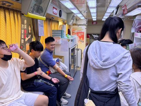 LINE_ALBUM_捐血車_241021_6.jpg